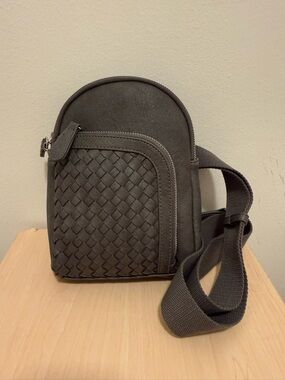 Women's Faux-Leather Woven Bucket Bag Crossbody Shoulder Purse